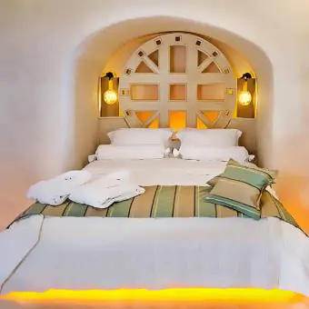 resort villas santorini